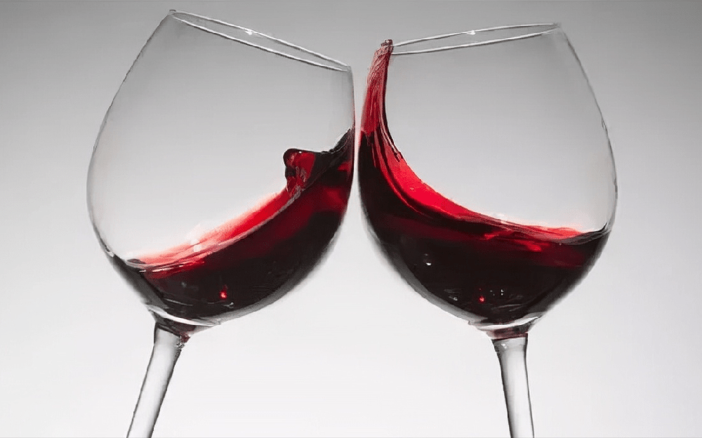 羞羞羞视频网站应该怎样搭配酒杯